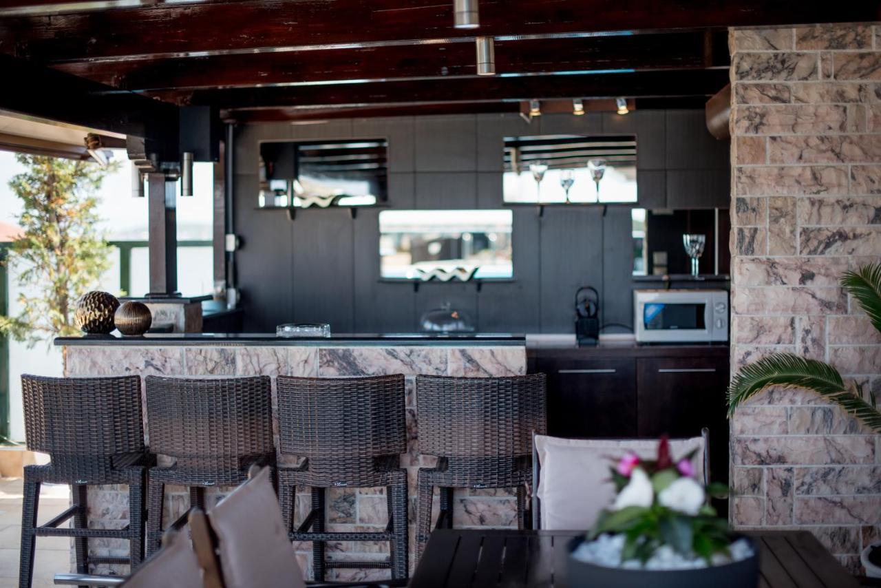 Luxury Penthouse With Private Pool Apartment Preveza Luaran gambar